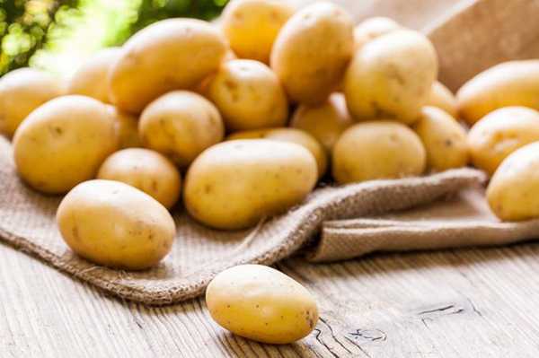आलू के 23 स्वास्थ्य लाभ - 23 Health Benefits of Potato
