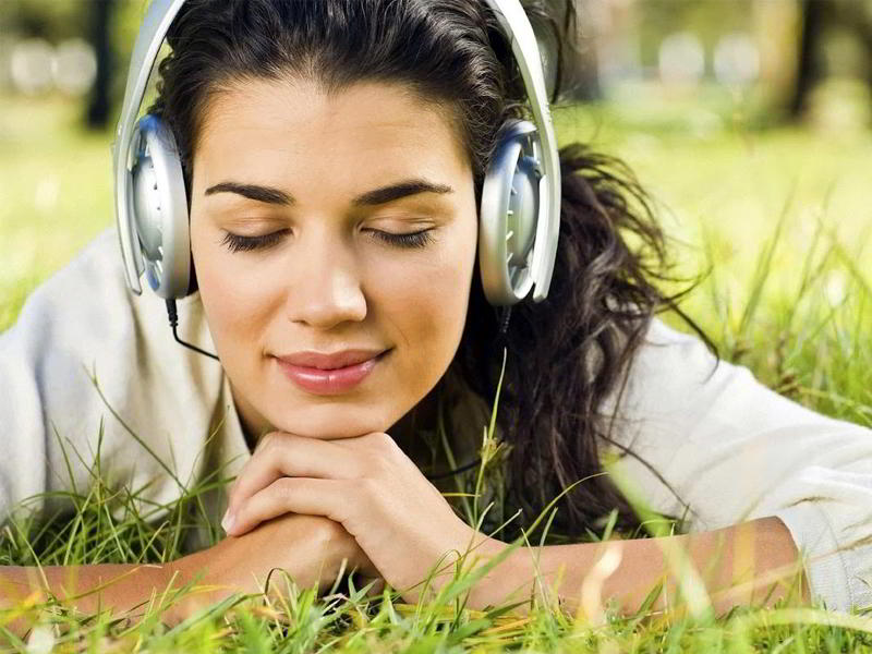 संगीत सुनना सेहत के लिए होता है लाभदायक, जानिए कैसे